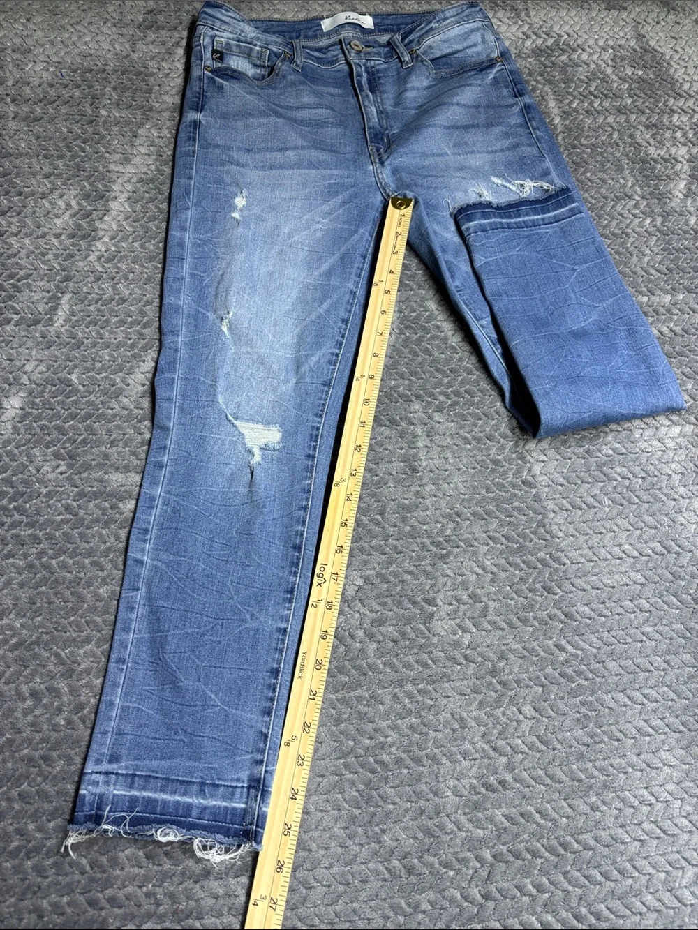 KanCan Distressed Ankle Crop Jeans in Medium Blue Wash